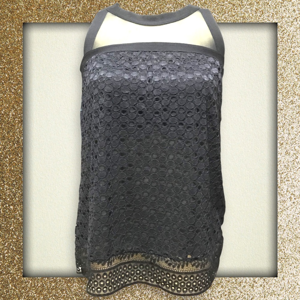 SUZANNE BETRO Sleeveless Geometric Pattern Lace Overlay Top